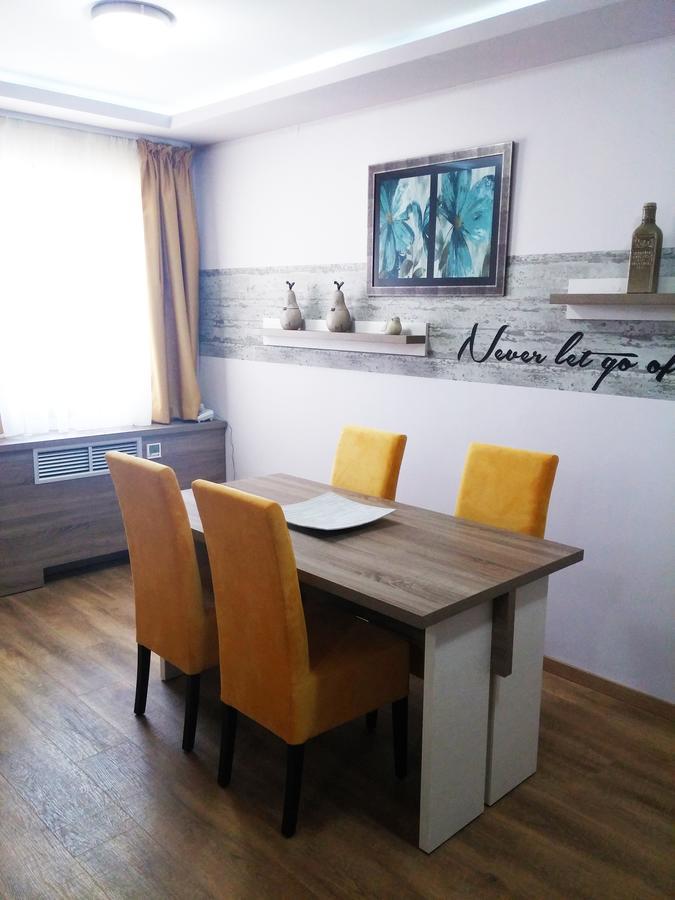 Hotel Ana Lux Spa Пірот Екстер'єр фото