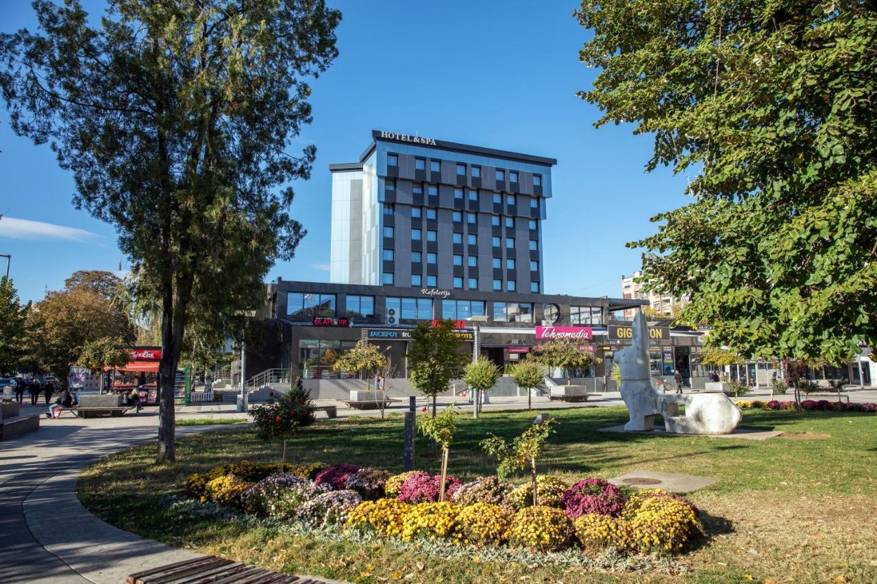 Hotel Ana Lux Spa Пірот Екстер'єр фото